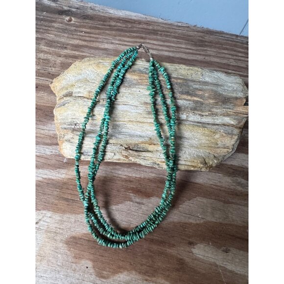 Three-Strand Turquoise Chip Necklace With Silver Clasp - Picture 5 of 6